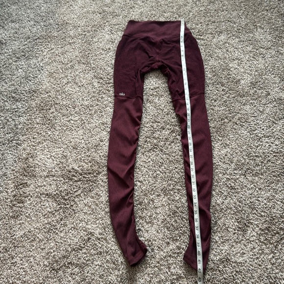 Alo Yoga High Waist Alosoft Goodess heathered ribbed leggings in burgundy XS - Picture 15 of 16